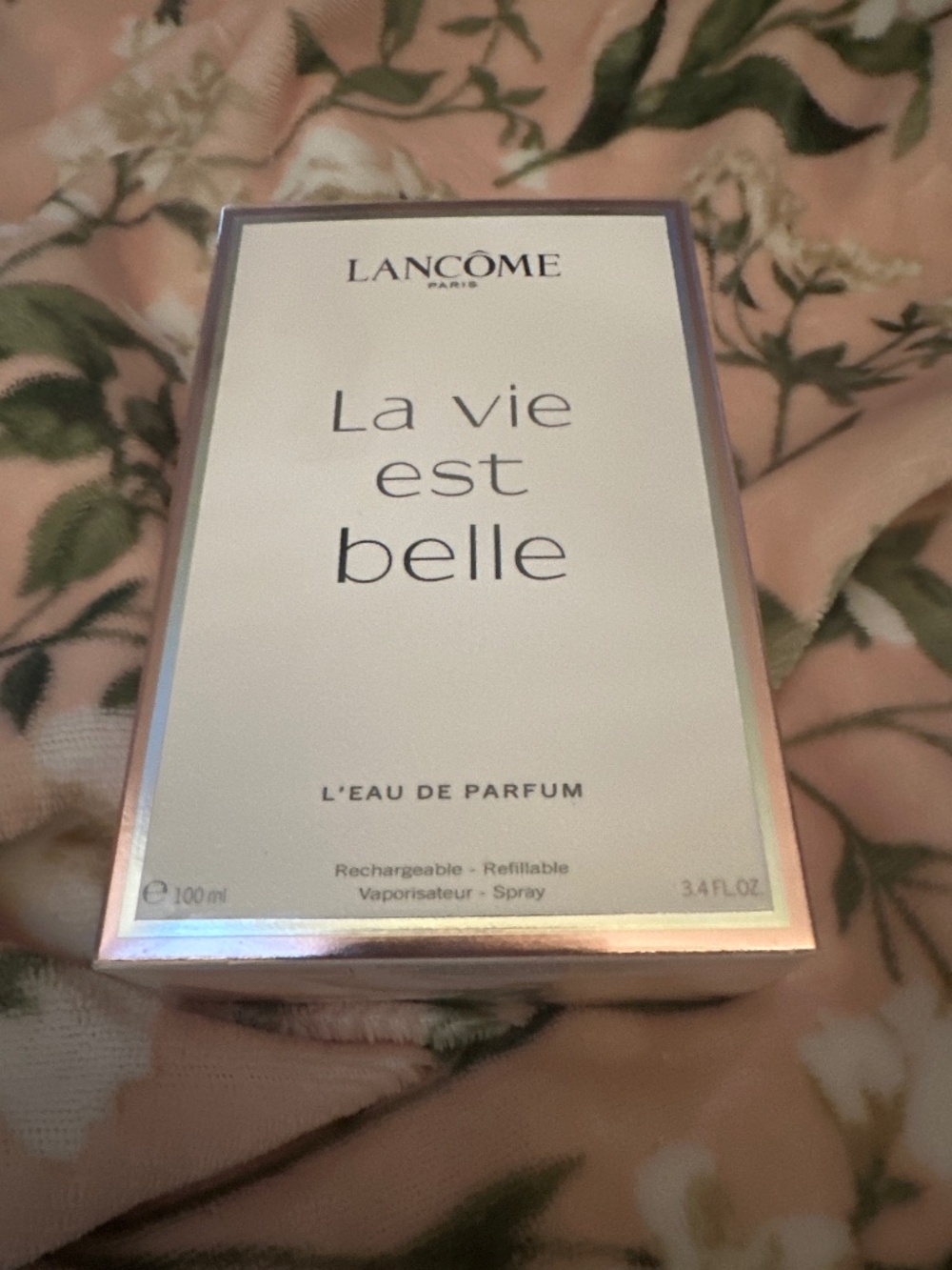 NIB LA vie est belle 3.4 FL OZ L’EAU DE PARFUM